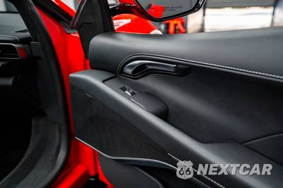 2025 Lotus Emira V6 - zdjęcie 39 z 50 - miniatura