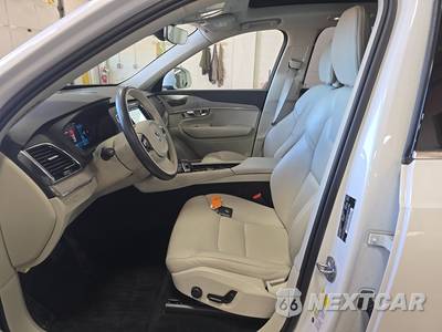 2024 Volvo XC90 B6 Plus Bright Theme 7-Passenger - zdjęcie 7 z 32 - miniatura