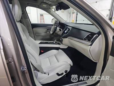 2024 Volvo XC90 B6 Ultimate Bright Theme 7-Passenger - zdjęcie 8 z 33 - miniatura