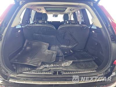 2024 Volvo XC90 B6 Plus Bright Theme 7-Passenger - zdjęcie 17 z 37 - miniatura