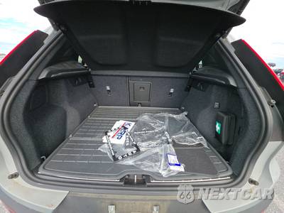 2024 Volvo XC40 B5 Plus Bright Theme - zdjęcie 16 z 46 - miniatura