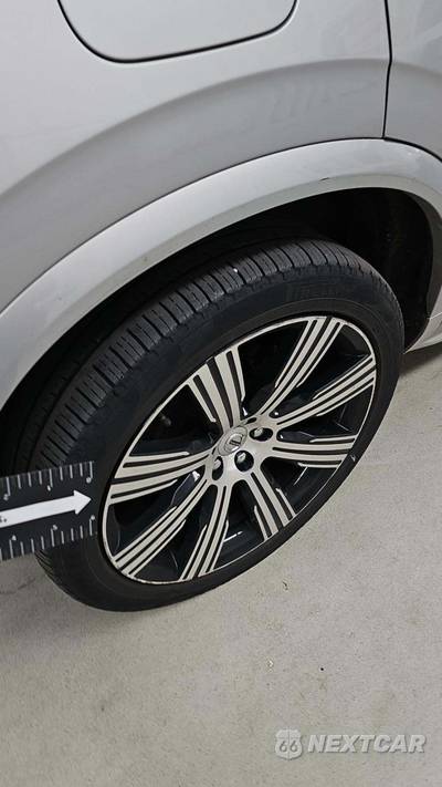 2023 Volvo XC90 Recharge Plug-In Hybrid T8 Core Bright Theme 7-Passenger - zdjęcie 23 z 32 - miniatura