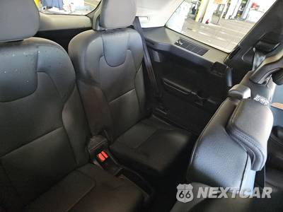 2024 Volvo XC90 B6 Plus Bright Theme 7-Passenger - zdjęcie 14 z 32 - miniatura