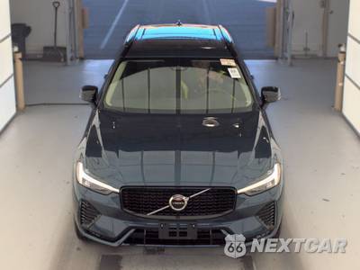 2024 Volvo XC60 B5 Core Dark Theme - zdjęcie 2 z 34 - miniatura