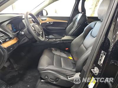 2023 Volvo XC90 B6 Plus 7-Passenger - zdjęcie 7 z 41 - miniatura