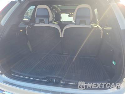 2026 Volvo XC90 B6 Plus 7-Passenger - zdjęcie 17 z 33 - miniatura