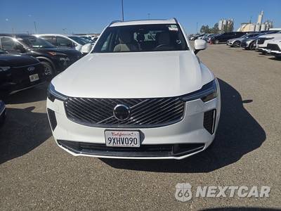 2026 Volvo XC90 B6 Plus 7-Passenger - zdjęcie 2 z 33 - miniatura