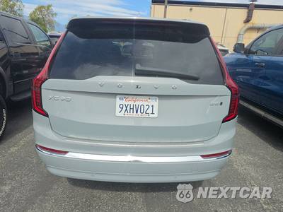 2026 Volvo XC90 B6 Plus 7-Passenger - zdjęcie 5 z 31 - miniatura