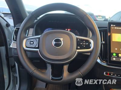 2026 Volvo XC90 B6 Plus 7-Passenger - zdjęcie 10 z 37 - miniatura