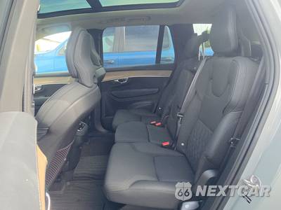 2026 Volvo XC90 B6 Plus 7-Passenger - zdjęcie 13 z 31 - miniatura