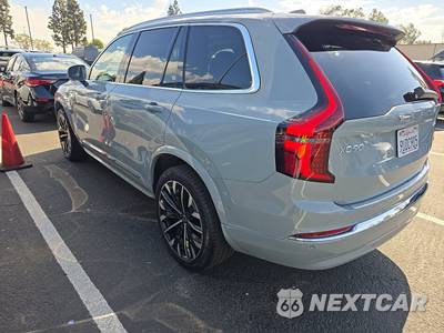 2026 Volvo XC90 B6 Plus 7-Passenger - zdjęcie 6 z 37 - miniatura