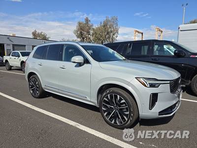 2026 Volvo XC90 B6 Plus 7-Passenger - zdjęcie 3 z 37 - miniatura