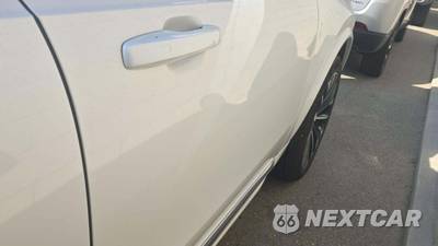 2026 Volvo XC90 B6 Plus 7-Passenger - zdjęcie 29 z 39 - miniatura