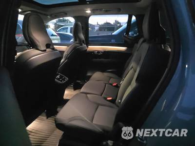 2026 Volvo XC90 B6 Plus 7-Passenger - zdjęcie 13 z 36 - miniatura