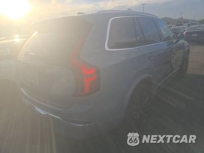 2026 Volvo XC90 B6 Plus 7-Passenger - zdjęcie 4 z 33 - miniatura