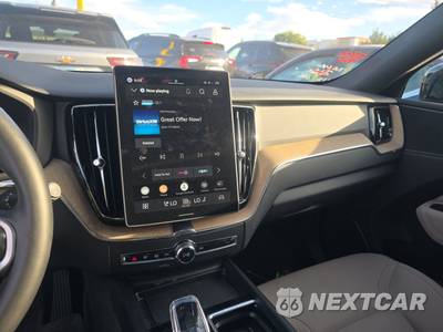 2026 Volvo XC60 B5 Plus - zdjęcie 11 z 37 - miniatura