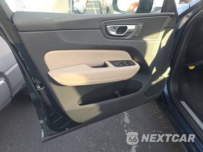 2026 Volvo XC60 B5 Plus - zdjęcie 9 z 37 - miniatura
