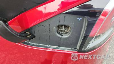 2023 Tesla Model X Plaid - zdjęcie 19 z 26 - miniatura