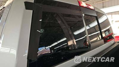 2018 Ram 1500 Laramie Crew Cab Short Bed - zdjęcie 25 z 28 - miniatura