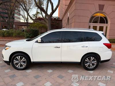 2019 Nissan Pathfinder SL - zdjęcie 5 z 83 - miniatura