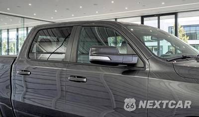 2021 Ram 1500 Big Horn Crew Cab Short Bed - zdjęcie 17 z 19 - miniatura