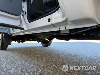 2015 Ford Super Duty F-550 Cab Chassis XL Crew Cab DRW - zdjęcie 36 z 71 - miniatura