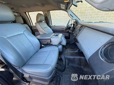 2015 Ford Super Duty F-550 Cab Chassis XL Crew Cab DRW - zdjęcie 39 z 71 - miniatura