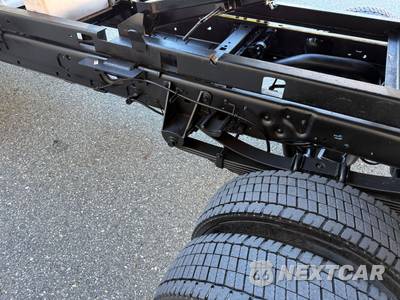 2015 Ford Super Duty F-550 Cab Chassis XL Crew Cab DRW - zdjęcie 56 z 71 - miniatura