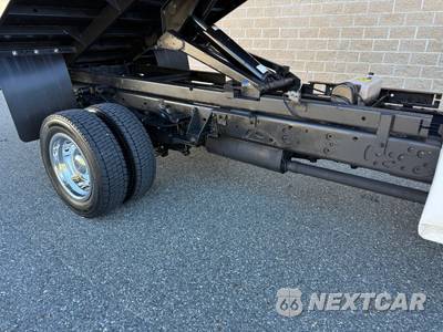 2015 Ford Super Duty F-550 Cab Chassis XL Crew Cab DRW - zdjęcie 60 z 71 - miniatura