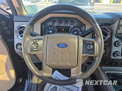 2016 Ford Super Duty F-250 Lariat Crew Cab Medium Bed - zdjęcie 10 z 27 - miniatura