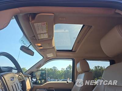 2016 Ford Super Duty F-250 Lariat Crew Cab Medium Bed - zdjęcie 17 z 27 - miniatura