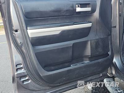 2021 Toyota Tundra Limited Crew Cab Short Bed - zdjęcie 9 z 58 - miniatura