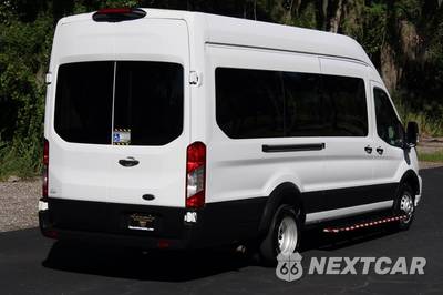 2023 Ford Transit 350 HD Passenger Van XLT DRW High Roof 148.0" WB - zdjęcie 9 z 48 - miniatura