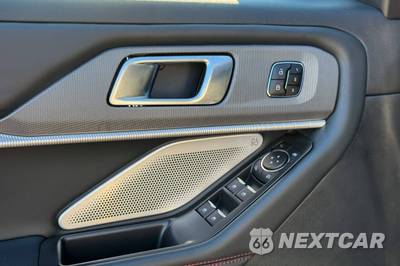 2025 Ford Explorer ST - zdjęcie 29 z 42 - miniatura