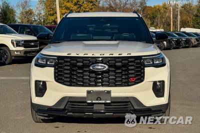 2025 Ford Explorer ST - zdjęcie 8 z 42 - miniatura