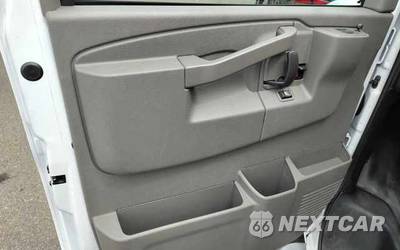 2025 Chevrolet Express 2500 Cargo Van 1WT 135.0" WB - zdjęcie 11 z 27 - miniatura