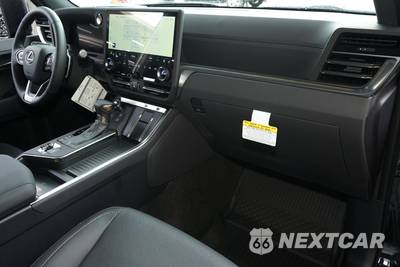 2026 Lexus GX 550 Premium+ - zdjęcie 17 z 26 - miniatura