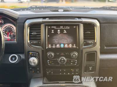 2017 Ram 1500 Sport Crew Cab Short Bed - zdjęcie 13 z 19 - miniatura