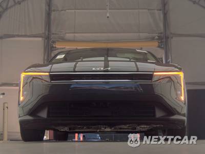 2025 Kia K4 EX - zdjęcie 3 z 27 - miniatura
