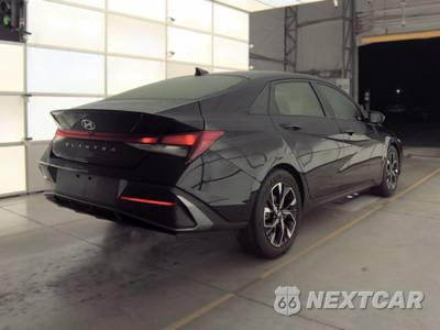 2025 Hyundai Elantra SEL Sport - zdjęcie 5 z 26 - miniatura