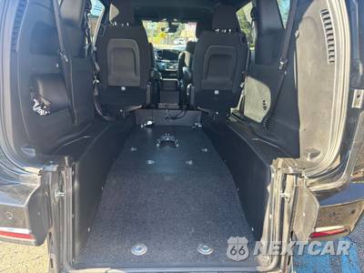 2024 Chrysler Pacifica Touring 121.6" WB - zdjęcie 2 z 11 - miniatura