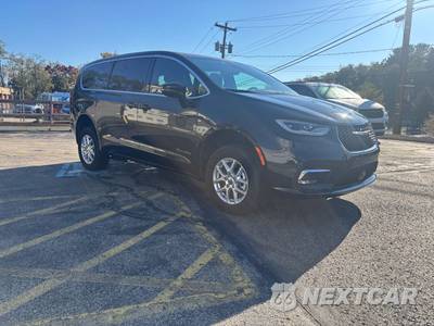 2024 Chrysler Pacifica Touring 121.6" WB - zdjęcie 7 z 11 - miniatura