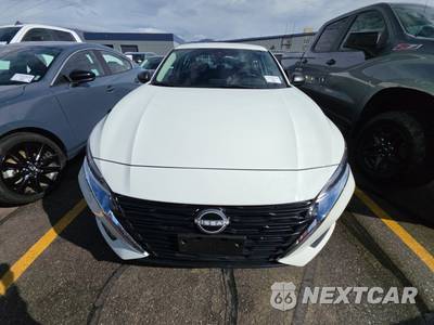 2025 Nissan Altima SV - zdjęcie 2 z 23 - miniatura