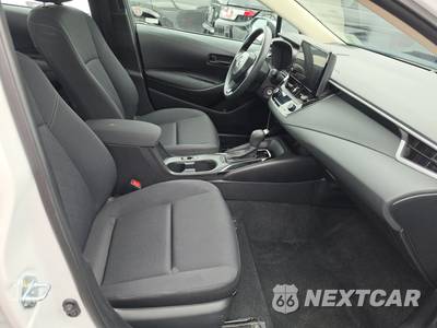 2025 Toyota Corolla LE Sedan - zdjęcie 8 z 32 - miniatura