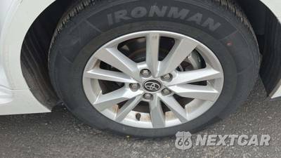 2025 Toyota Camry LE - zdjęcie 29 z 32 - miniatura