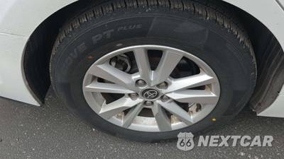 2025 Toyota Camry LE - zdjęcie 27 z 32 - miniatura