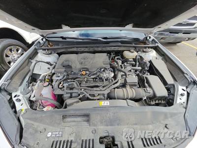 2025 Toyota Camry LE - zdjęcie 15 z 32 - miniatura