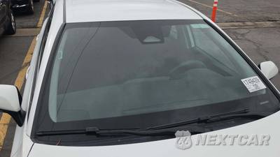 2025 Toyota Camry LE - zdjęcie 28 z 32 - miniatura
