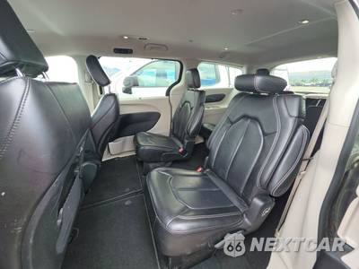 2023 Chrysler Pacifica Touring L 121.6" WB - zdjęcie 13 z 23 - miniatura
