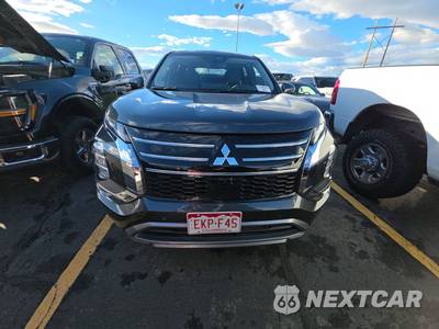 2025 Mitsubishi Outlander Trail Edition - zdjęcie 2 z 34 - miniatura